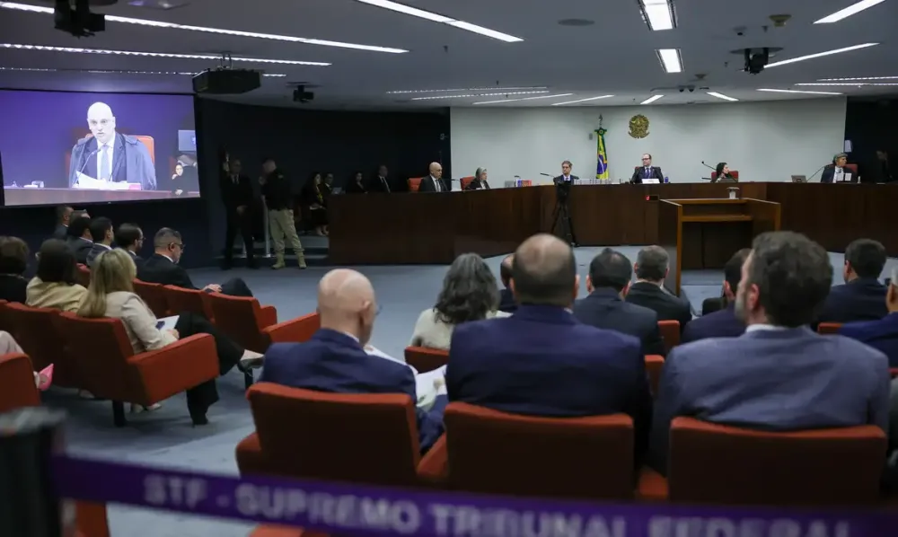 Julgamento de Bolsonaro repercute em Lagoa de Pedras